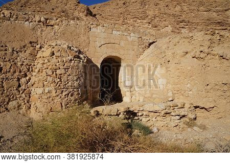 Historical Turkish Bridge Of 16th Century Near Eilat, Israel