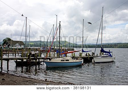 Jachty na Ambleside