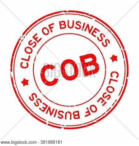 Grunge Cob Close Of Business Word Round Rubber Seal Stamp On White Background