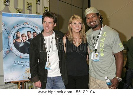Ben Browder with Amanda Tapping and Christopher Judge at 2007 Comic-Con International. San Diego Convention Center, San Diego, CA. 07-27-07