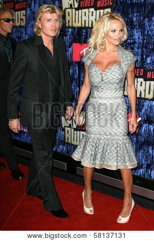 Hans Klok and Pamela Anderson arriving at the 2007 MTV Video Music Awards. The Palms Hotel And Casino, Las Vegas, NV. 09-09-07