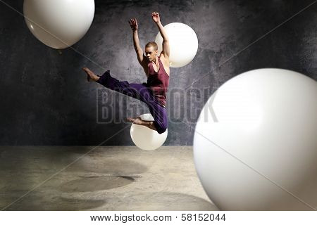 Dancer in the jump