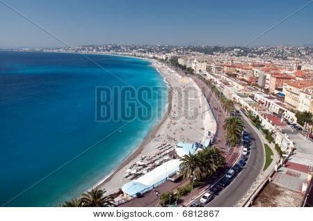 Ładne Foreshore i słynnej Promenade Des Anglais