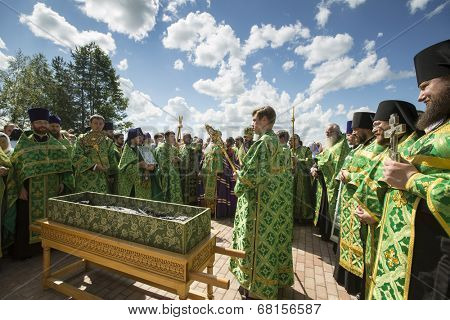 KRASNY BRONEVIK, RUSSIA - JULY 7, 2014: Celebrations commemorating the Rev. Anthony Dymsky (died 1224) in Antony Dymsky Monastery - Procession on Lake Dymsky, the great blessing of water and bathing.
