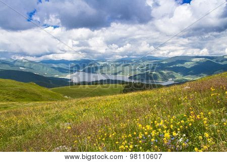 Leke in the mountains