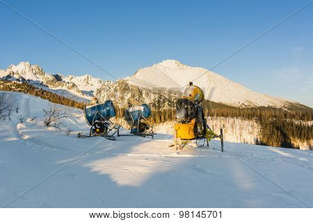 Machinery For The Production Of Artificial Snow