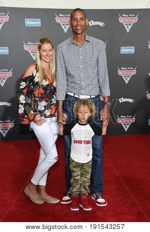 LOS ANGELES - JUN 10:  Reggie Miller arrives for the 