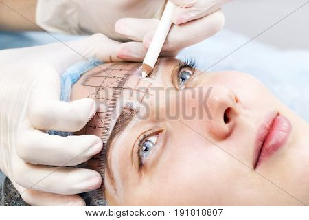 Microblading eyebrows workflow in a beauty salon