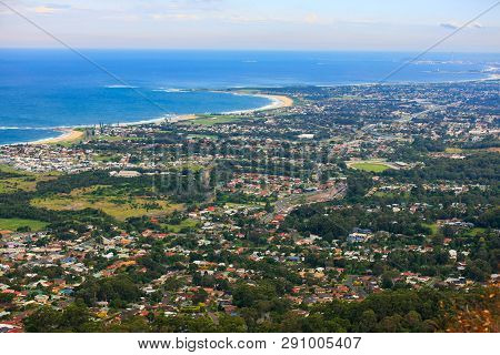 Panoramic View Of East Australian Coastline From The Town Of Bulli Down To Wollongong, Nsw, Australi