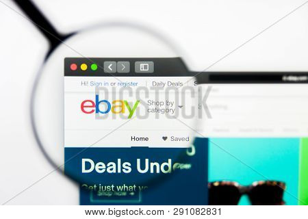 Los Angeles, California, Usa - 23 March 2019: Illustrative Editorial Of Ebay Website Homepage. Ebay 