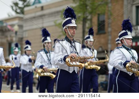 Stoughton, Wisconsin, Usa - May 20, 2018: Annual Norwegian Parade, Members Of The Stoughton High Sch