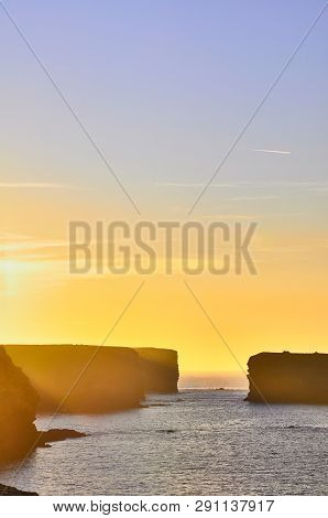 The Kilkee Cliff Walk Is A Scenic 2 To 3 Hour (8km) Moderate Loop Walk Along The Kilkee Cliffs Start