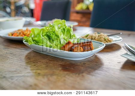 Sliced Notrhern Thai Spicy Sausage 