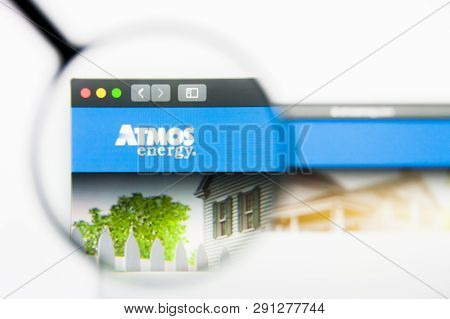 Los Angeles, California, Usa - 24 March 2019: Illustrative Editorial Of Atmos Energy Website Homepag