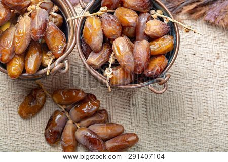 Authentic Tunisian Deglet Nour Dried Dates With Soft Honey-like Taste