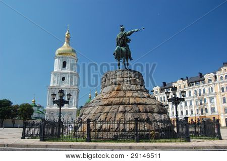 Monument af berømte ukrainske Hethman Bogdan Khmelnitski i Kiev, Malorussia (Ukraine)