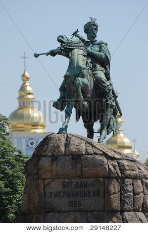 Monument af berømte ukrainske Hethman Bogdan Khmelnitski i Kiev, Malorussia (Ukraine)