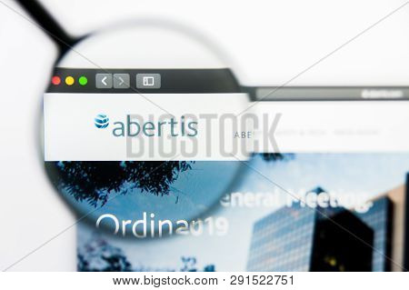 Los Angeles, California, Usa - 25 March 2019: Illustrative Editorial Of Abertis Website Homepage. Ab