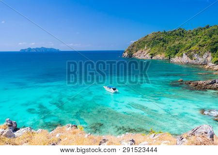 Aerial View point of Tropical white sand beach and snorkel point at cockburn island andaman sea indian ocean Myanmar and Thailand.