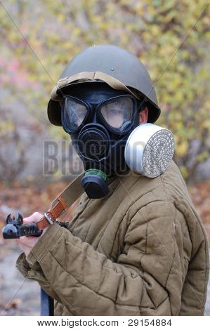 der Schütze Maschine in einer Gasmaske