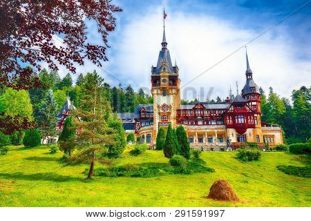 Famous Neo-renaissance Peles Castle And Ornamental Garden In Sinaia Carpathian Mountains In Europe. 