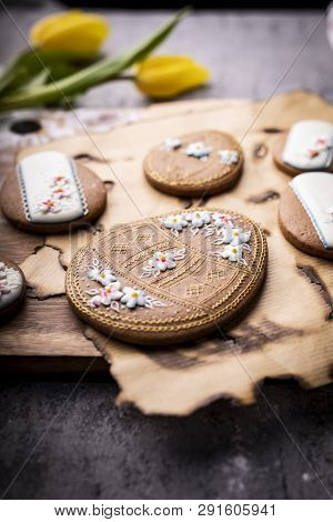 Spicy Easter Cookies In The Shape Of Easter Eggs
