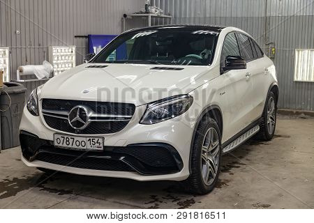 Novosibirsk, Russia - 08.01.18: Front View Of Luxury Very Expensive New White Mercedes-benz Gle Coup