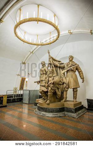 Moscow, Russia - May 1: Belorusskaya Metro Station, Soldier Sculpture On May 1, 2015 In Moscow. It I