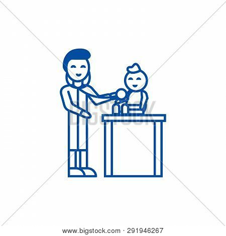 Pediatrician With Child, Kid Doctor Line Icon Concept. Pediatrician With Child, Kid Doctor Flat  Vec