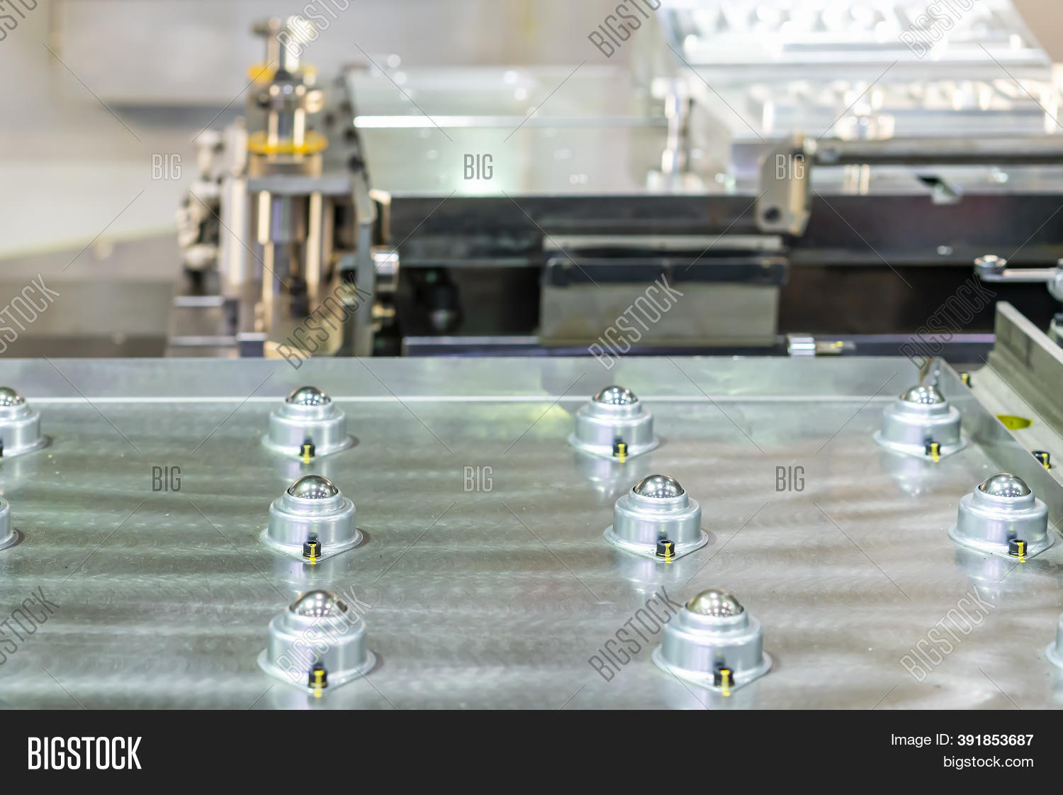 Ball Bearing Transfer Image & Photo (Free Trial) Bigstock