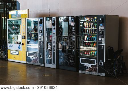 Rostov-on-don, Russia - October 7, 2020: Vending Machine For Drinks And Food At Platov International
