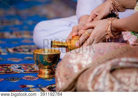 Libation, Thai Engagement, Pour Water In Thai Wedding, Pouring Water In Thai Wedding