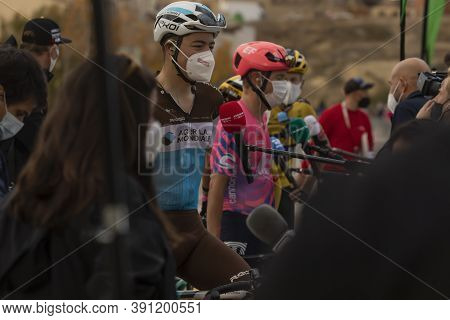 Ejea De Los Caballeros, Spain - October 23, 2020: Journalists, Photographers And The Media, Intervie
