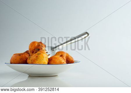 Fresh And Tasty Mysore Bonda Kept Ready In A Plate To Be Served