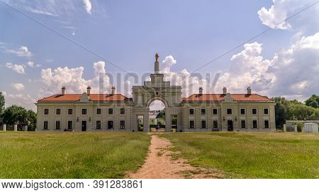 Ruzhany Palace, The Residence Of Sapieha, June 2020 Belarus