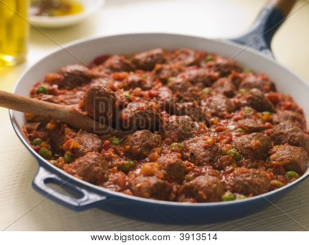 Albondigas Con Salsa