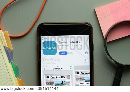 New York, Usa - 26 October 2020: Corriere Delle Alpi Mobile App Logo On Phone Screen Close Up, Illus