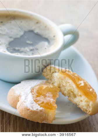 A presszó MARGHERITE keksz