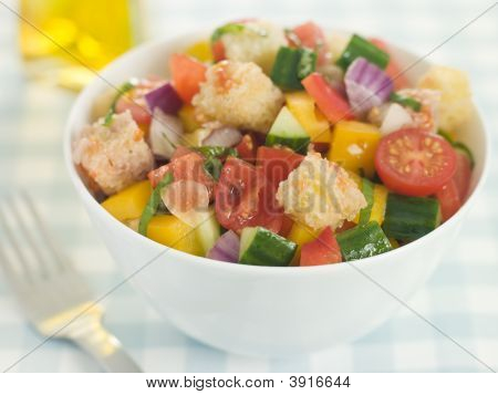 ชามของ Panzanella