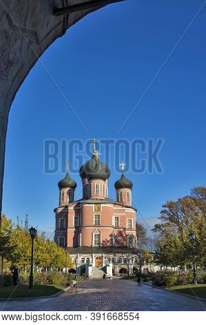 Moscow, Russia - 20 October 2020, The Big Cathedral Of The Theotokos Of The Don (our Lady Of The Don