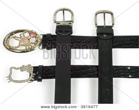 เข็มขัดสีดำ มีหัวสำหรับตกแต่ง