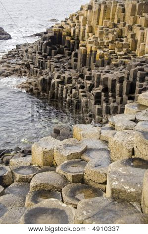 Wczesnym wieczorem w Giant's Causeway