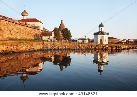 Solovetsky Manastırı, beyaz deniz, Rusya Solovetsky adada görüntü ile manzara