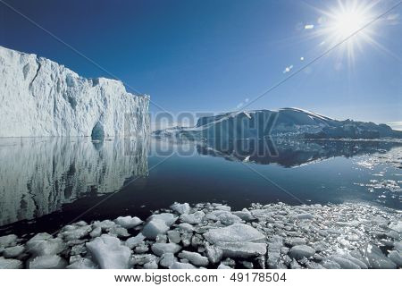 ซัน icebergs และมหาสมุทร