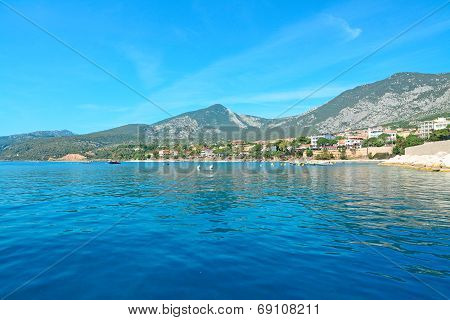 Cala Gonone shoreline