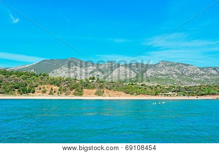 Cala Gonone shoreline