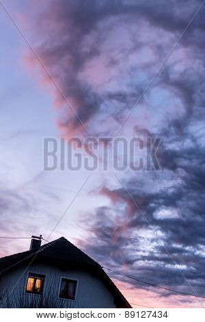 evening sun over a building, symbol of living, weather, idyllic