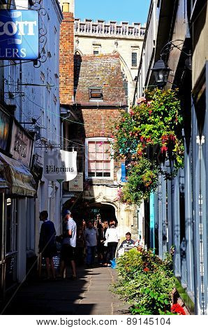 Narrow Alleyway, Gloucester.
