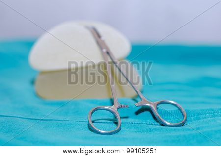 Silicone breast implant