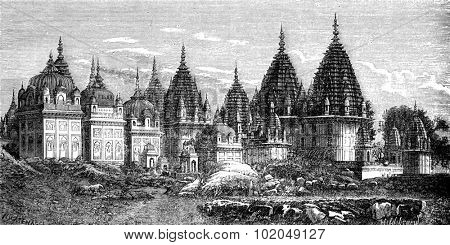 The necropolis of Jhansie Rajahs, vintage engraved illustration. Le Tour du Monde, Travel Journal, (1872).